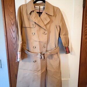 Jonathan Anderson for Uniquo Trench Coat